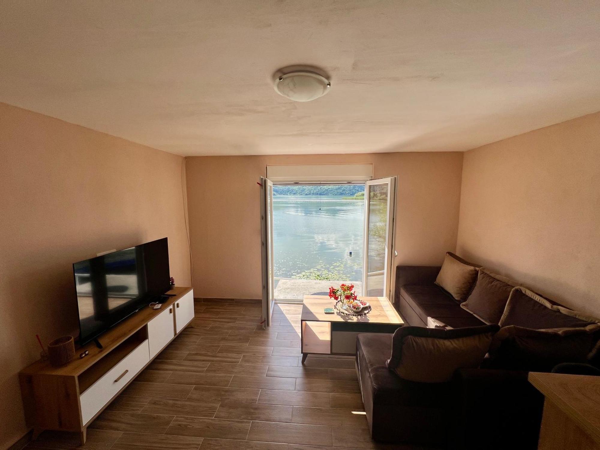 Lakeside Harmony Apartment Golubovci Exterior foto